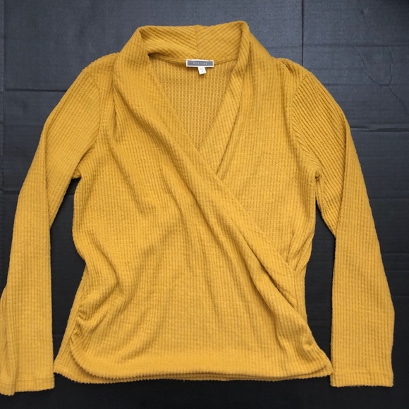 Mustard v neck sweater - Picture 1 of 3